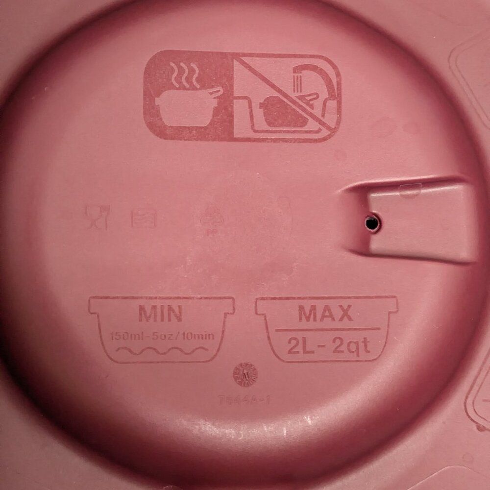Tupperware Microwave Pressure Cooker 3 Qt / 3 L Cranberry Red 7643A-2 w/Manual - Picture 5 of 8